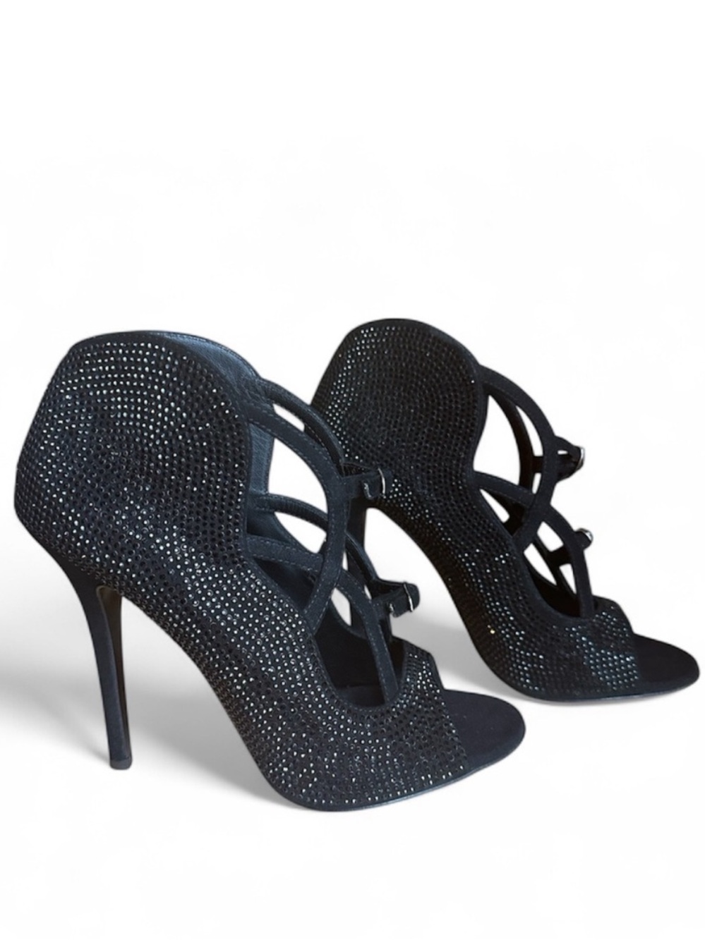 Giuseppe Zanotti Crystal Strass heels
RETAIL 1,395